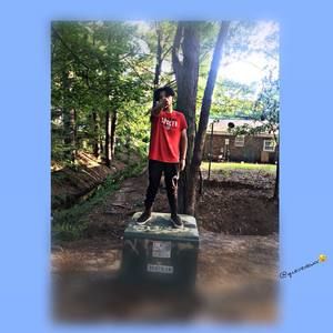 Meet your Posher, Ãlëx